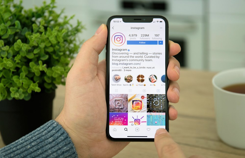 Clear the Instagram cache to fix Instagram screen share not working